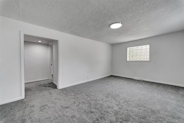 20885 Westview Avenue, Ferndale, MI 48220