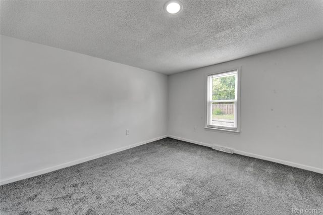 20885 Westview Avenue, Ferndale, MI 48220