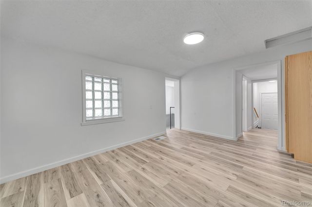 20885 Westview Avenue, Ferndale, MI 48220