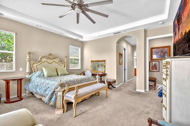 120 Tesori Drive, Palm Desert, CA 92211