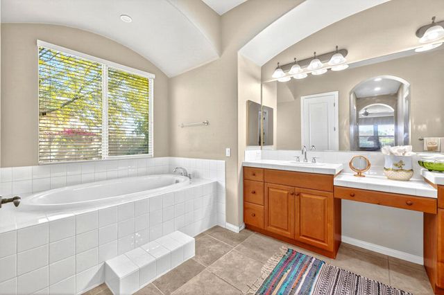 120 Tesori Drive, Palm Desert, CA 92211