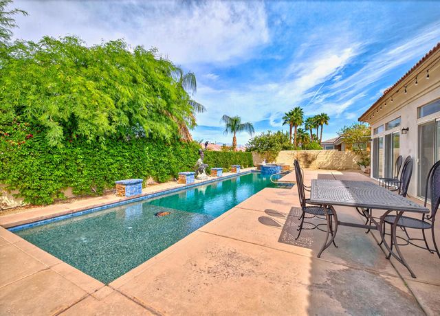 120 Tesori Drive, Palm Desert, CA 92211