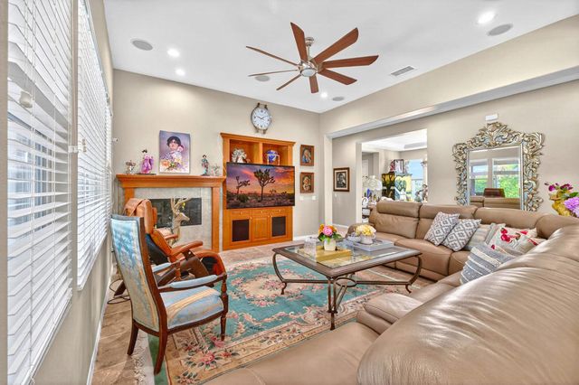 120 Tesori Drive, Palm Desert, CA 92211