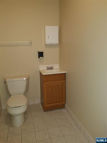 155 N Washington Avenue B-2ND. FL., Bergenfield, NJ 07621
