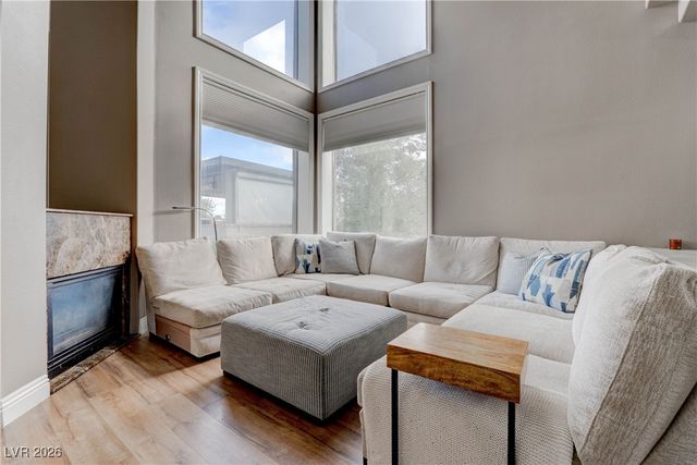 2850 Rosanna Street, Las Vegas, NV 89117