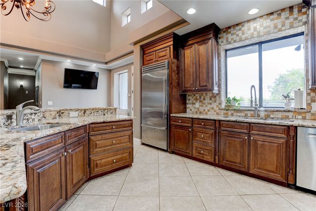 2850 Rosanna Street, Las Vegas, NV 89117