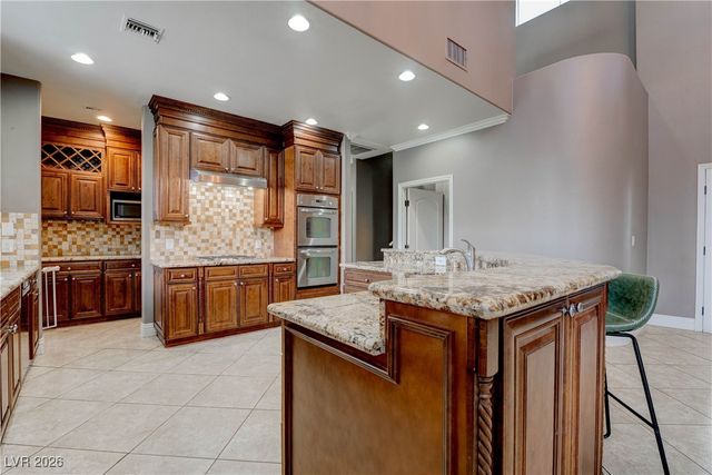 2850 Rosanna Street, Las Vegas, NV 89117