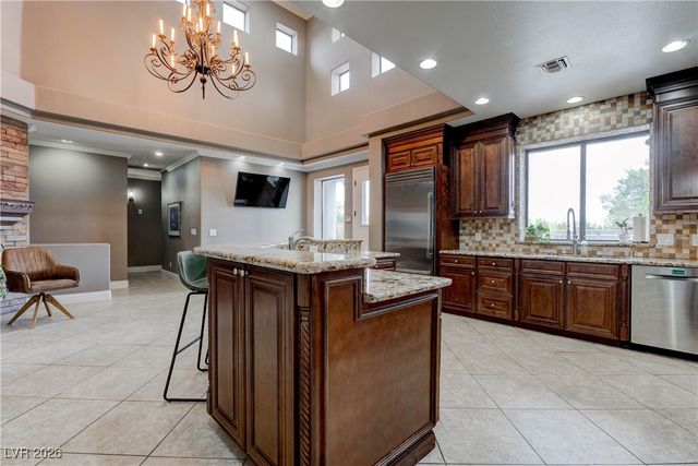 2850 Rosanna Street, Las Vegas, NV 89117