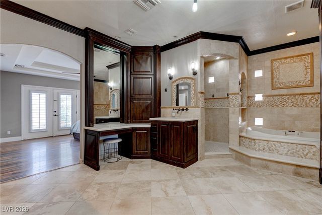 2850 Rosanna Street, Las Vegas, NV 89117