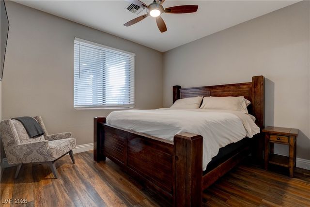 2850 Rosanna Street, Las Vegas, NV 89117