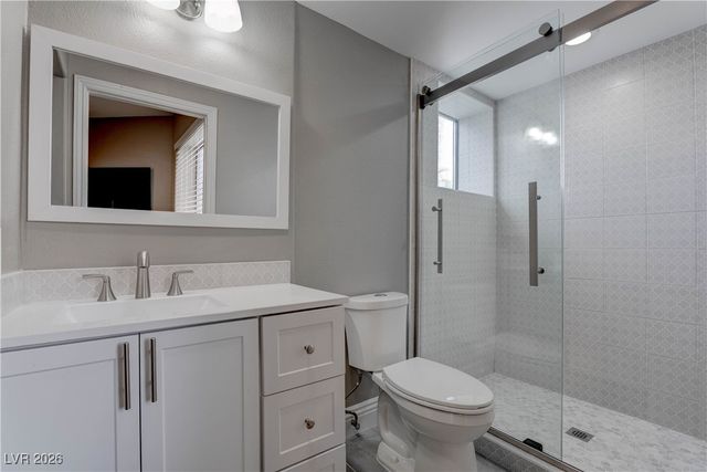 2850 Rosanna Street, Las Vegas, NV 89117