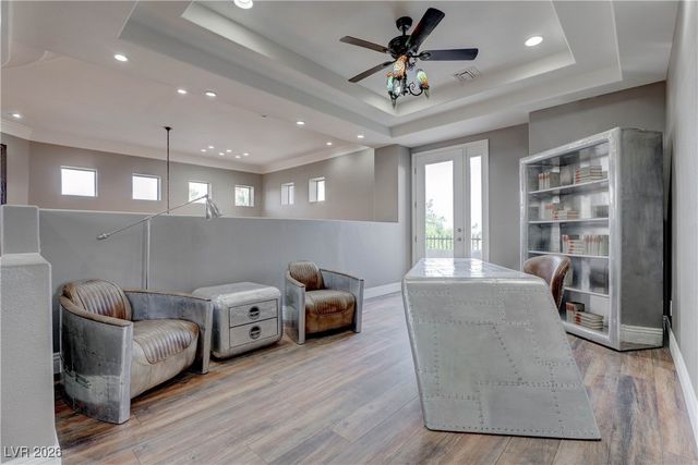 2850 Rosanna Street, Las Vegas, NV 89117