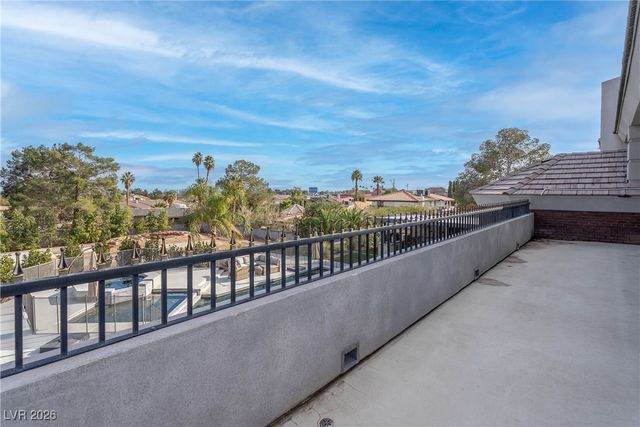 2850 Rosanna Street, Las Vegas, NV 89117