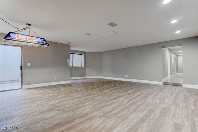 2850 Rosanna Street, Las Vegas, NV 89117