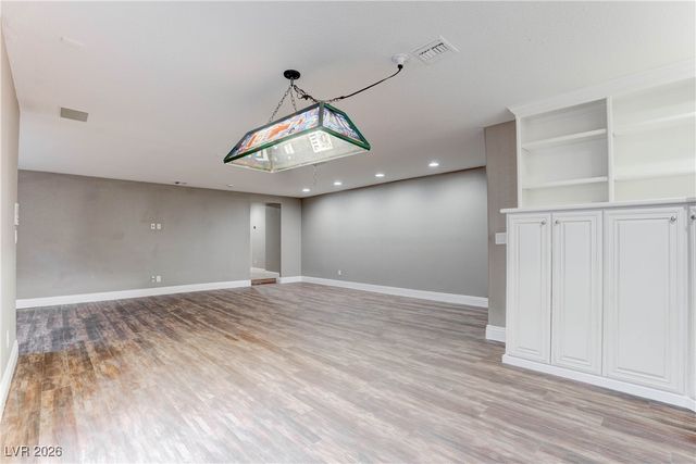 2850 Rosanna Street, Las Vegas, NV 89117