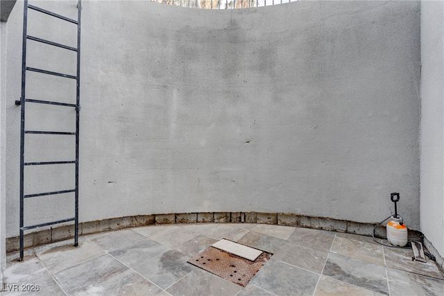 2850 Rosanna Street, Las Vegas, NV 89117