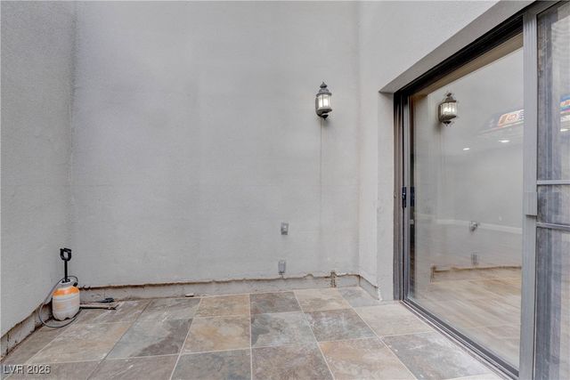 2850 Rosanna Street, Las Vegas, NV 89117