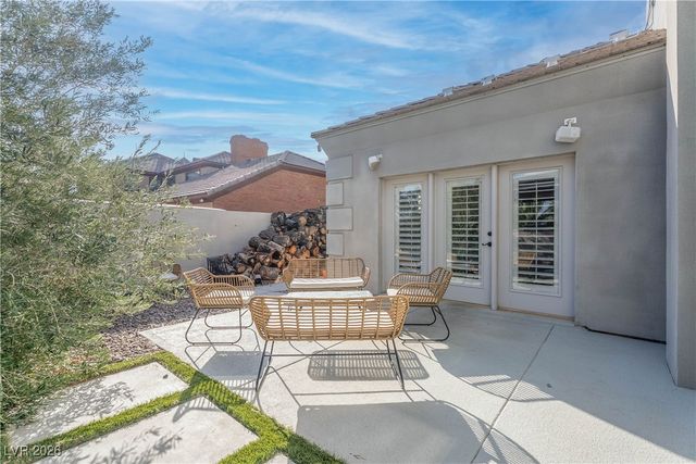 2850 Rosanna Street, Las Vegas, NV 89117