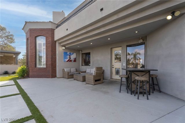 2850 Rosanna Street, Las Vegas, NV 89117