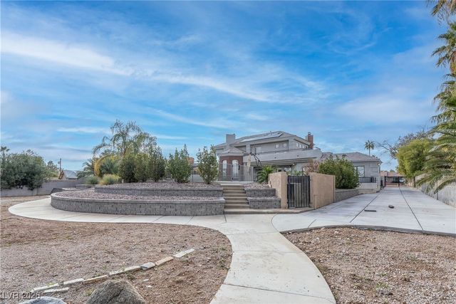 2850 Rosanna Street, Las Vegas, NV 89117