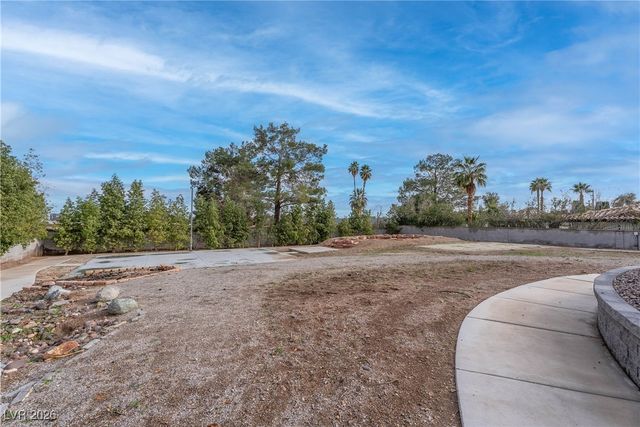 2850 Rosanna Street, Las Vegas, NV 89117