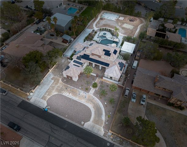 2850 Rosanna Street, Las Vegas, NV 89117