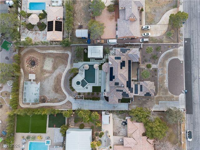 2850 Rosanna Street, Las Vegas, NV 89117