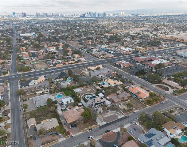 2850 Rosanna Street, Las Vegas, NV 89117