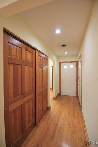 222 Shuart Ave, Syracuse, NY 13206