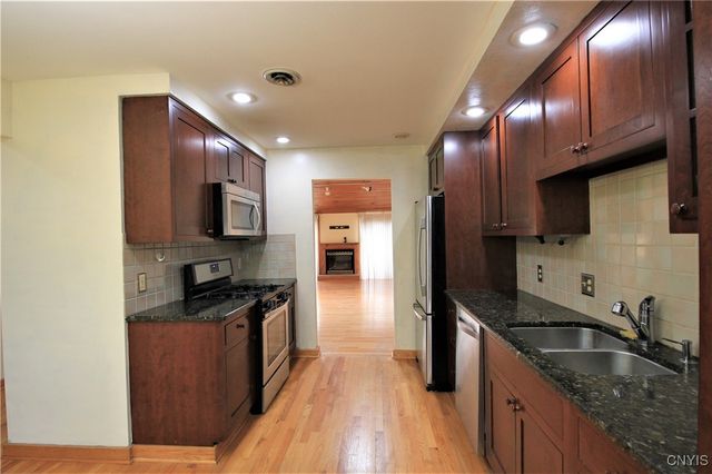 222 Shuart Ave, Syracuse, NY 13206