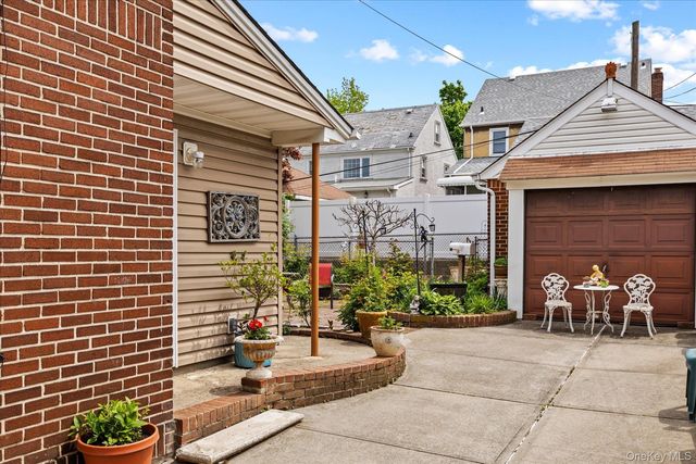 3221 168th Street, Flushing, NY 11358