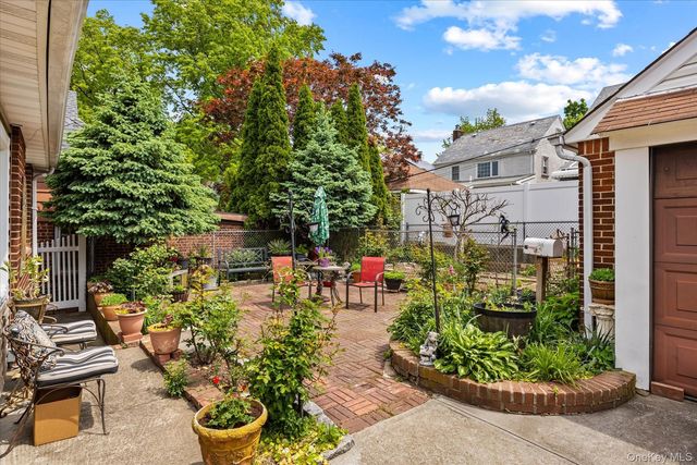 3221 168th Street, Flushing, NY 11358