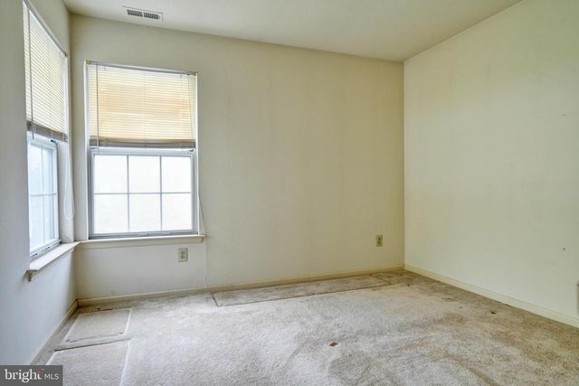 2607 LYNBROOKE DR, Yardley, PA 19067