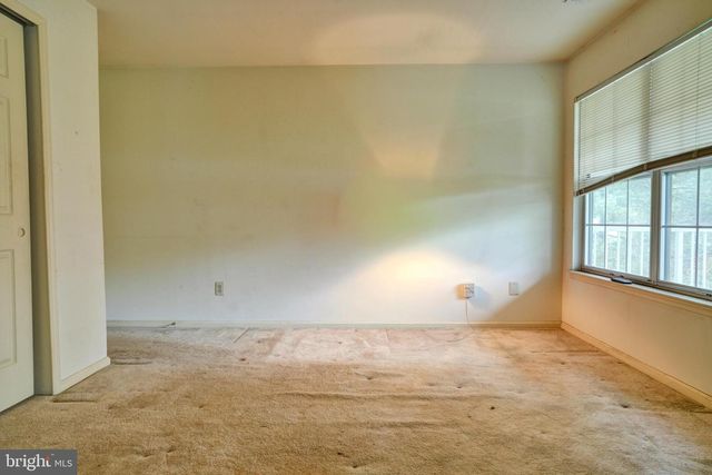 2607 LYNBROOKE DR, Yardley, PA 19067