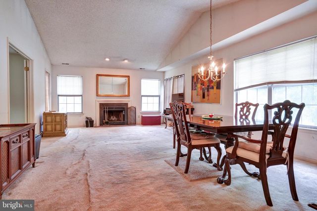 2607 LYNBROOKE DR, Yardley, PA 19067
