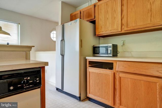 2607 LYNBROOKE DR, Yardley, PA 19067
