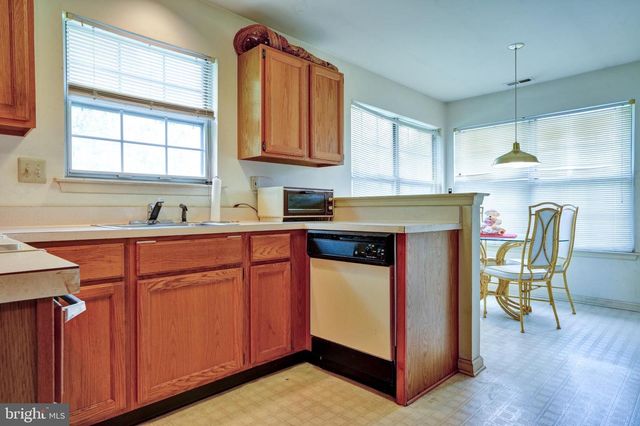 2607 LYNBROOKE DR, Yardley, PA 19067