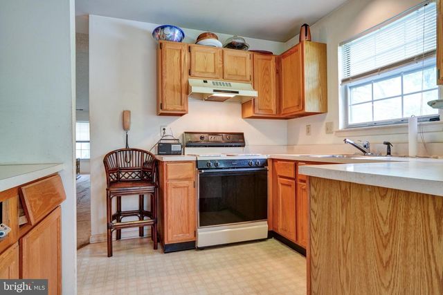 2607 LYNBROOKE DR, Yardley, PA 19067