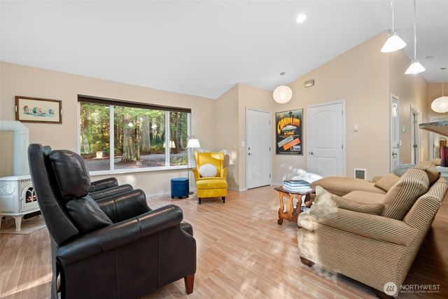 664 E Portage Road, Shelton, WA 98584