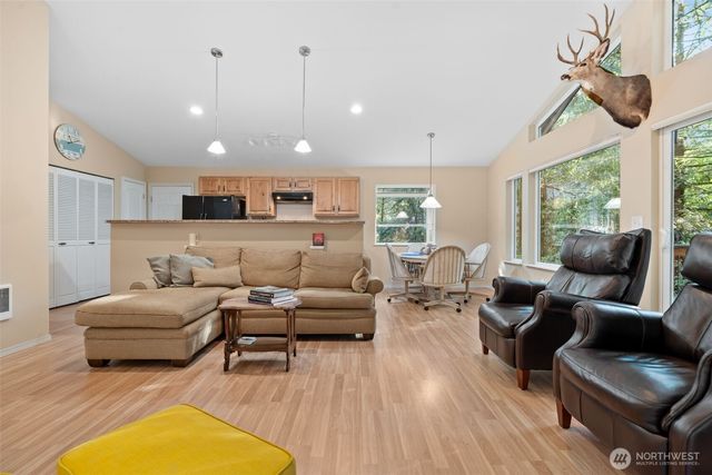 664 E Portage Road, Shelton, WA 98584