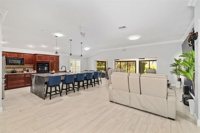 3806 VIEW PATH, The Villages, FL 32163
