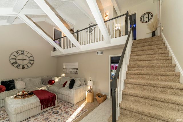 6700 Blue Spruce Drive, Newburgh, IN 47630