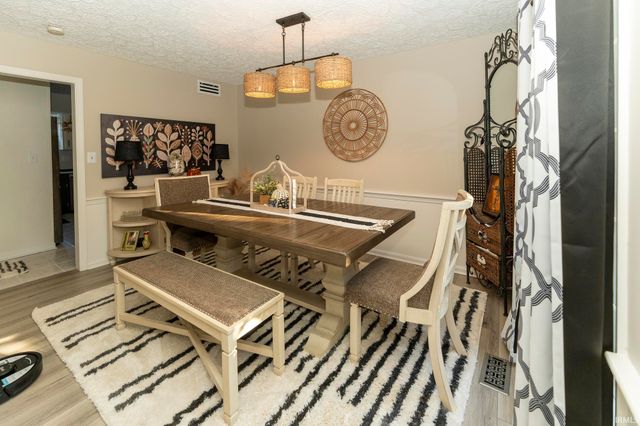 6700 Blue Spruce Drive, Newburgh, IN 47630