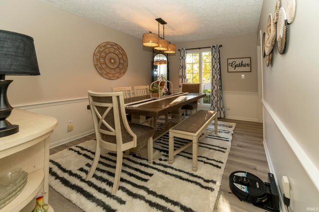 6700 Blue Spruce Drive, Newburgh, IN 47630