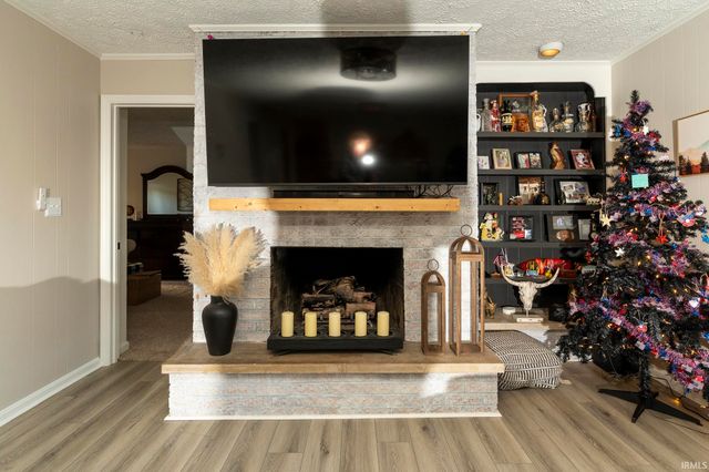 6700 Blue Spruce Drive, Newburgh, IN 47630