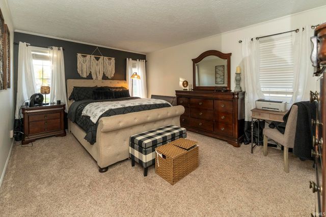 6700 Blue Spruce Drive, Newburgh, IN 47630