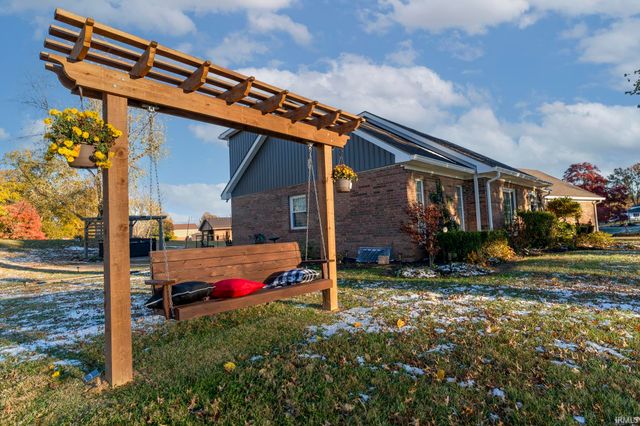 6700 Blue Spruce Drive, Newburgh, IN 47630