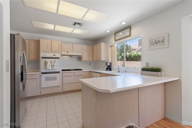 2925 Lotus Hill Drive, Las Vegas, NV 89134