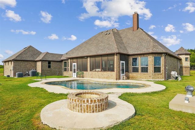 10240 Freeman Road, Sanger, TX 76266