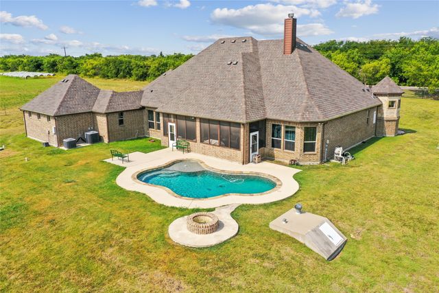 10240 Freeman Road, Sanger, TX 76266